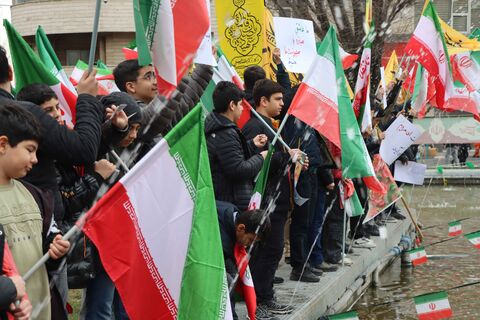 جشن چهلمین سالگرد پیروزی انقلاب اسلامی/تماشاخانه،کانون پرورش فکری کودکان و نوجوانان استان تهران/ میدان فردوسی