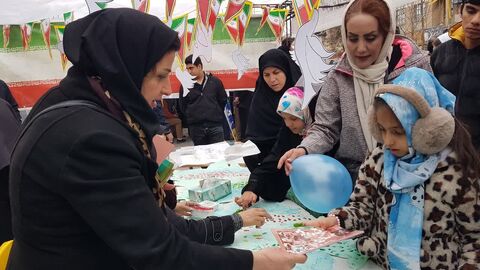 کرمانشاه.  غرفه کانون