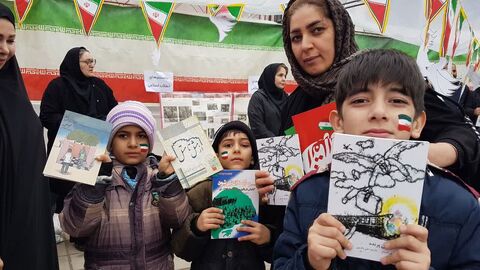 کرمانشاه.  غرفه کانون