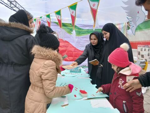 کرمانشاه.  غرفه کانون