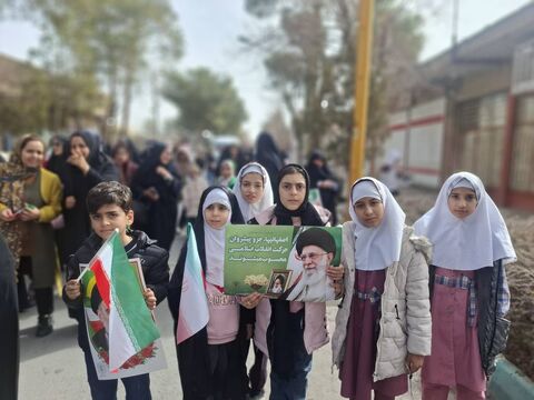 برگزاری حماسه‌ی ۲۲ بهمن‌ماه ۱۴۰۴ در مراکز کانون استان اصفهان/آلبوم ۱