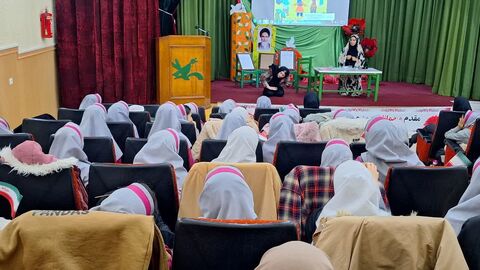 ایام الله دهه مبارک فجر در مراکز کانون پرورش فکری کودکان و نوجوانان استان آذربایجان غربی با ویژه برنامه های فرهنگی، هنری و ادبی