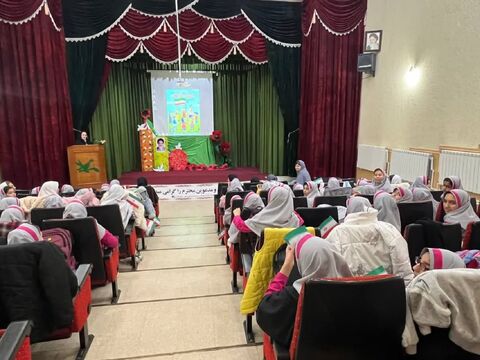 ایام الله دهه مبارک فجر در مراکز کانون پرورش فکری کودکان و نوجوانان استان آذربایجان غربی با ویژه برنامه های فرهنگی، هنری و ادبی