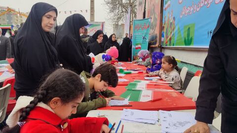 کانون استان ایلام در مسیر راهپیمایی ۲۲بهمن به روایت تصویر