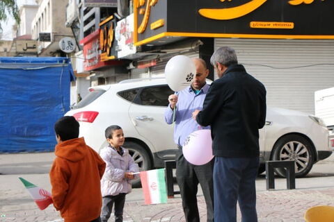 حضور کودکان و نوجوانان و کارکنان کانون فارس در راهپیمایی ۲۲ بهمن ۱۴۰۴