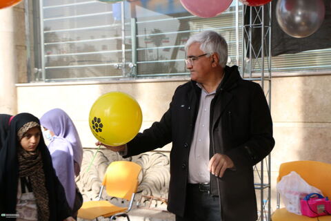 3حضور کودکان و نوجوانان و کارکنان کانون فارس در راهپیمایی ۲۲ بهمن ۱۴۰۴