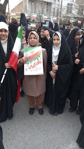 کرمانشاه.  برنامه‌های کانون در مسیر راهپیمایی