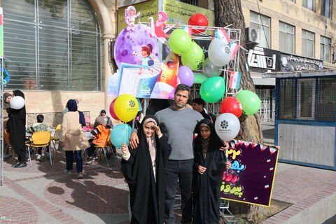 4حضور کودکان و نوجوانان و کارکنان کانون فارس در راهپیمایی ۲۲ بهمن ۱۴۰۴