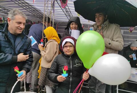 ایستگاه فرهنگی هنری کانون پرورش فکری کودکان و نوجوانان استان آذربایجان غربی در مسیر راهپیمایی ۲۲ بهمن ۱۴۰۴