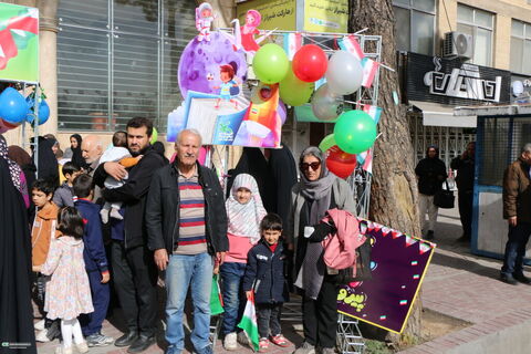 5حضور کودکان و نوجوانان و کارکنان کانون فارس در راهپیمایی ۲۲ بهمن ۱۴۰۴