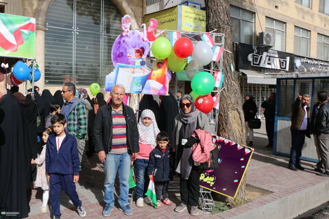 5حضور کودکان و نوجوانان و کارکنان کانون فارس در راهپیمایی ۲۲ بهمن ۱۴۰۴