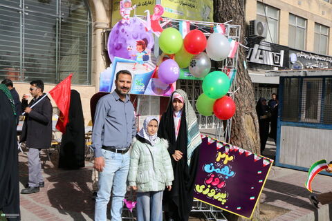 حضور کودکان و نوجوانان و کارکنان کانون فارس در راهپیمایی ۲۲ بهمن ۱۴۰۴ (۲)