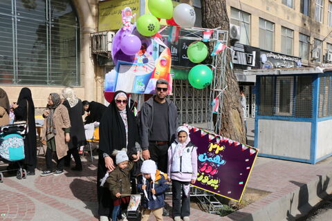 8 حضور کودکان و نوجوانان و کارکنان کانون فارس در راهپیمایی ۲۲ بهمن ۱۴۰۴ (۲)