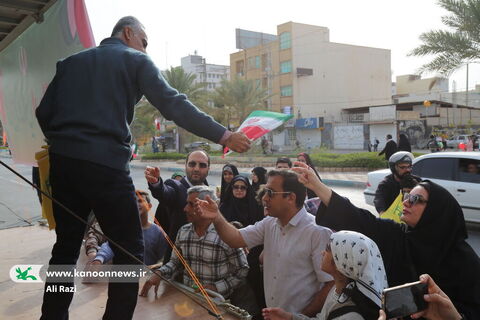 غرفه فرهنگی کانون استان بوشهر در راهپیمایی یوم الله ۲۲بهمن