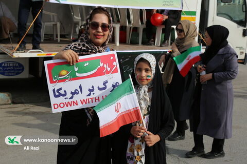 غرفه فرهنگی کانون استان بوشهر در راهپیمایی یوم الله ۲۲بهمن