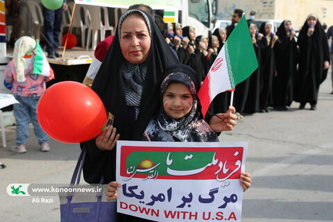 غرفه فرهنگی کانون استان بوشهر در راهپیمایی یوم الله ۲۲بهمن