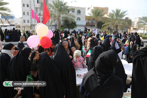 غرفه فرهنگی کانون استان بوشهر در راهپیمایی یوم الله ۲۲بهمن