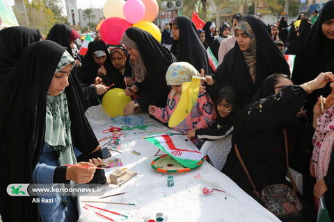 غرفه فرهنگی کانون استان بوشهر در راهپیمایی یوم الله ۲۲بهمن
