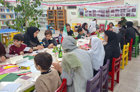 کودکان دارای نیازهای ویژه در مشگین‌شهر جشن انقلاب را با آثار هنری خود معنا بخشیدند