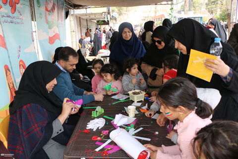 12حضور کودکان و نوجوانان و کارکنان کانون فارس در راهپیمایی ۲۲ بهمن ۱۴۰۴ (۳)