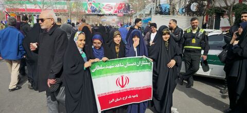 کانون البرز همراه با مردم در راهپیمایی باشکوه ۲۲ بهمن