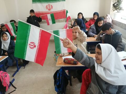 دهه مبارک فجر در مراکز فرهنگی هنری استان ایلام از نگاه تصویر