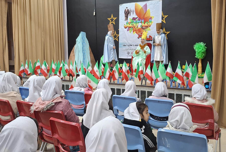 ویژهبرنامههای مراکز کانون استان اردبیل در گرامیداشت چهلوهفتمین سالگرد پیروزی انقلاب اسلامی(بخش سوم)