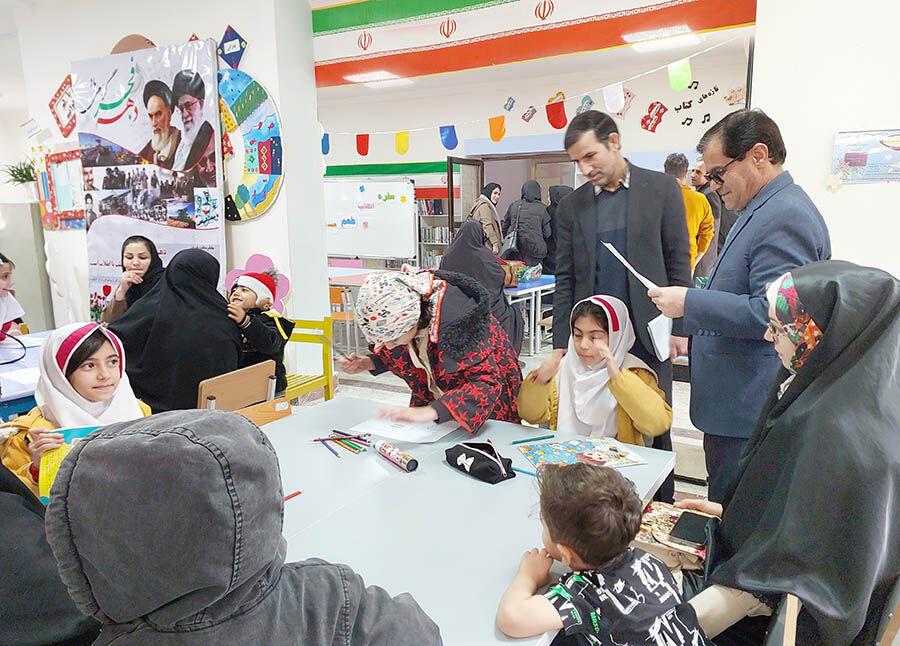 ویژهبرنامههای مراکز کانون استان اردبیل در گرامیداشت چهلوهفتمین سالگرد پیروزی انقلاب اسلامی(بخش سوم)