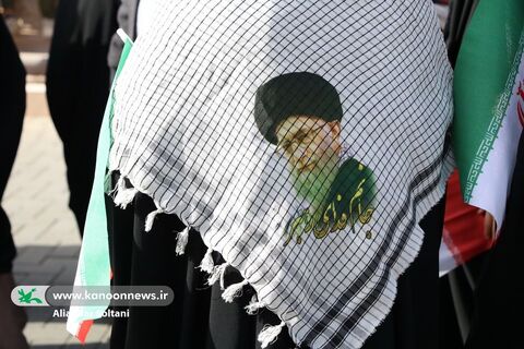 حضور کامیونت سیار کانون استان کرمان در راهپیمایی ۲۲ بهمن 1404