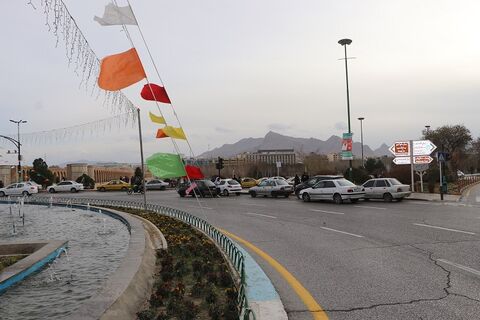 گزارش تصویری آذین‌بندی شاه‌راه‌های اصفهان در آستانه جشنواره بین‌المللی قصه‌گویی