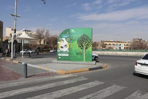 گزارش تصویری آذین‌بندی شاه‌راه‌های اصفهان در آستانه جشنواره بین‌المللی قصه‌گویی