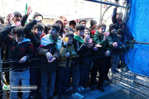 غرفه کانون چهارمحال و بختیاری در راهپیمایی 22بهمن1404