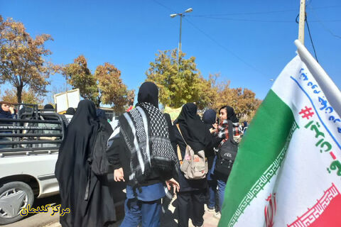 حضور مراکز کانون چهارمحال و بختیاری در راهپیمایی ۲۲بهمن ۱۴۰۴