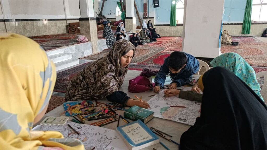 مسابقه نقاشی «بچه‌های ایران» در نماز جمعه کنگاور برگزار شد