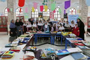 بازدید بچه های دبستان کوشا از نخستین نمایشگاه کتاب‌های حسی و لمسی