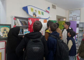 نمایشگاه عکس و کتاب در مرکز شماره یک کانون الشتر لرستان