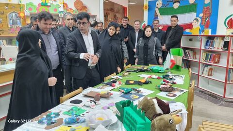 غرفه های مراکز  کانون آذربایجان شرقی در مسیر راهپیمایی یوم الله 22 بهمن 1404