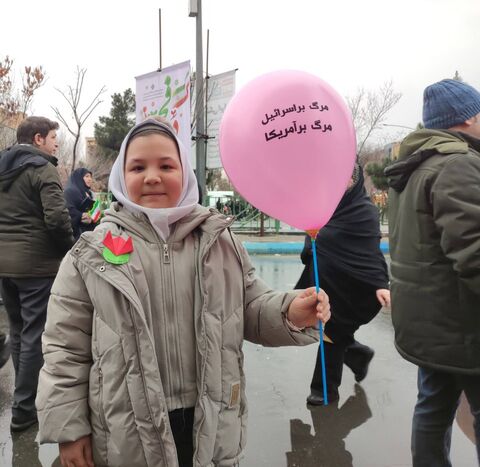 غرفه های مراکز  کانون آذربایجان شرقی در مسیر راهپیمایی یوم الله 22 بهمن 1404