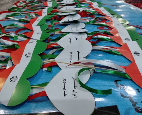 غرفه های مراکز  کانون آذربایجان شرقی در مسیر راهپیمایی یوم الله 22 بهمن 1404