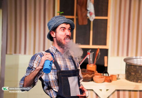 اجرای نمایش «خشم قلمبه» در مرکز تئاتر کانون