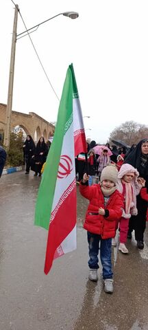 حضور پرشور کانون زنجان در راهپیمایی ۲۲ بهمن؛ شادی، هنر و هویت انقلابی در کنار مردم