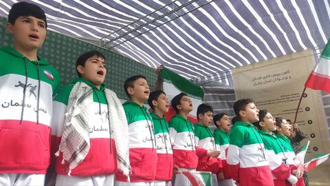 حضور پرشور کانون زنجان در راهپیمایی ۲۲ بهمن؛ شادی، هنر و هویت انقلابی در کنار مردم