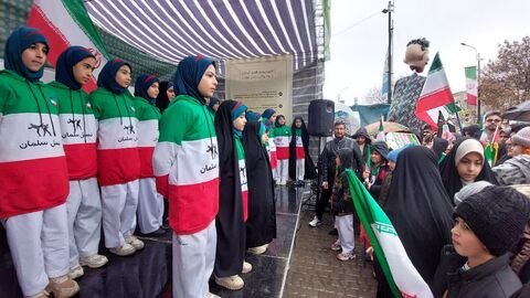 حضور پرشور کانون زنجان در راهپیمایی ۲۲ بهمن؛ شادی، هنر و هویت انقلابی در کنار مردم