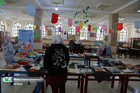 آلبوم تصویری بازدید بچه های دبستان کوشا از نخستین نمایشگاه کتاب‌های حسی و لمسی