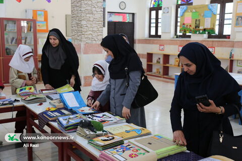 آلبوم تصویری بازدید بچه های دبستان کوشا از نخستین نمایشگاه کتاب‌های حسی و لمسی