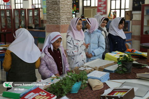 آلبوم تصویری بازدید بچه های دبستان کوشا از نخستین نمایشگاه کتاب‌های حسی و لمسی