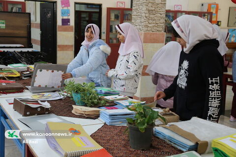 آلبوم تصویری بازدید بچه های دبستان کوشا از نخستین نمایشگاه کتاب‌های حسی و لمسی