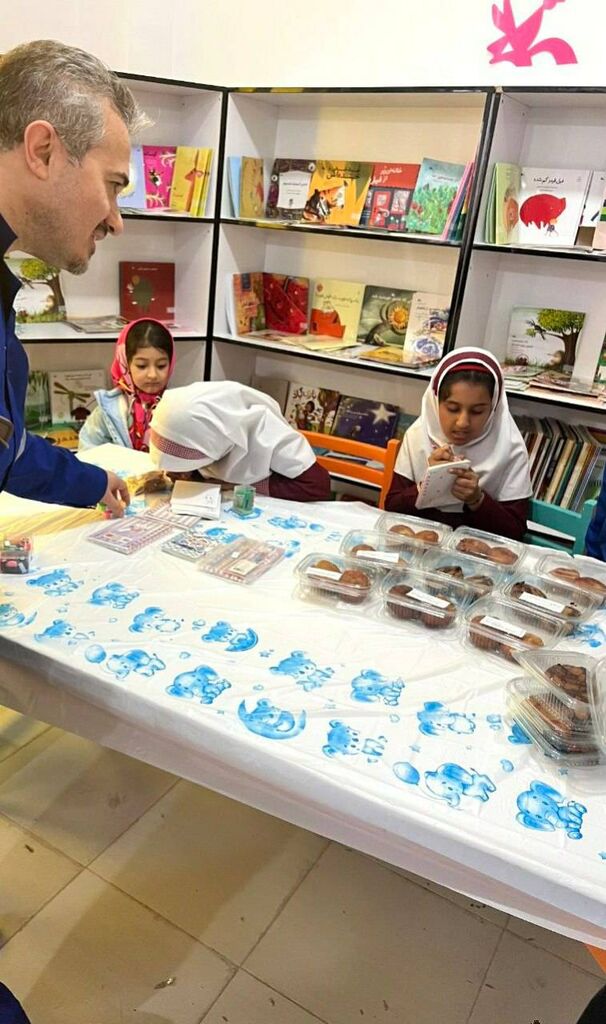 برگزاری بازارچه دانش آموزی در  کانون پرورش فکری کودکان و نوجوانان جزیره سیری