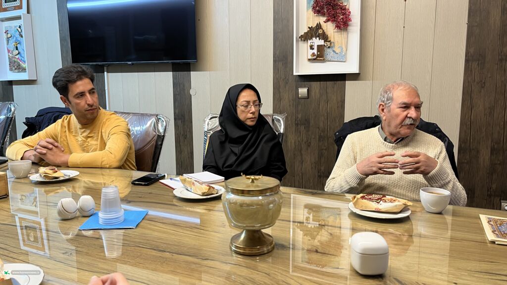 تفاهمنامه حمایت از بازتولید تئاترهای فاخر در کانون همدان امضا شد