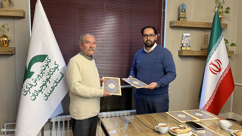 تفاهمنامه حمایت از بازتولید تئاترهای فاخر در کانون همدان امضا شد